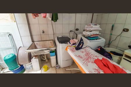 Casa à venda com 150m², 3 quartos e 2 vagas Casa à venda com 150m², 3 quartos e 2 vagasÁrea de Serviço