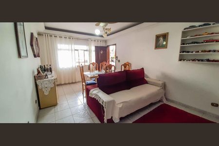 Casa à venda com 150m², 3 quartos e 2 vagas Casa à venda com 150m², 3 quartos e 2 vagasSala