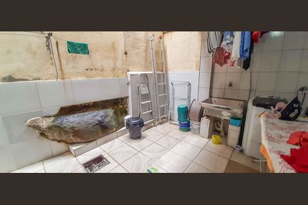 Casa à venda com 150m², 3 quartos e 2 vagas Casa à venda com 150m², 3 quartos e 2 vagasÁrea de Serviço