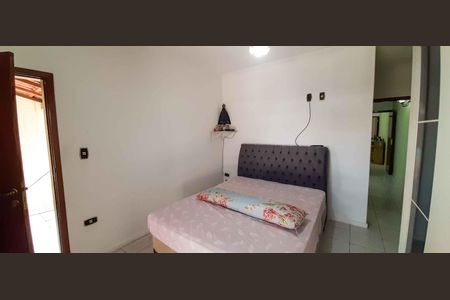 Casa à venda com 150m², 3 quartos e 2 vagas Casa à venda com 150m², 3 quartos e 2 vagasSuíte