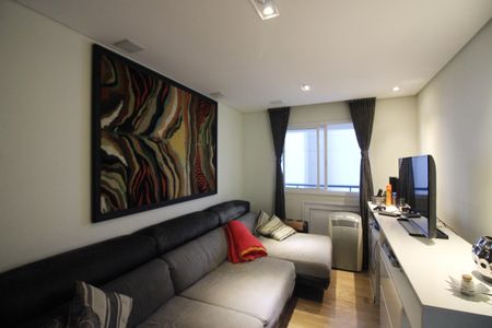 Apartamento à venda com 242m², 5 quartos e 3 vagasSala 2