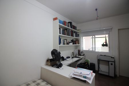 Apartamento à venda com 242m², 5 quartos e 3 vagasSuíte 2