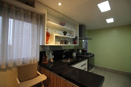 Apartamento à venda com 242m², 5 quartos e 3 vagasCopa e Cozinha