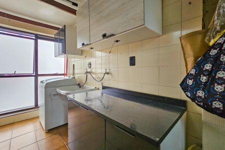 Apartamento para alugar com 130m², 3 quartos e 1 vagaÁrea de serviço