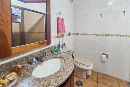 Apartamento para alugar com 130m², 3 quartos e 1 vagaBanheiro da suíte