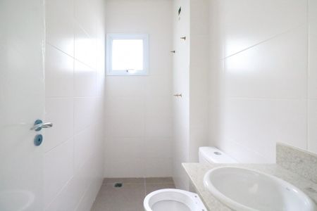 Apartamento à venda com 86m², 2 quartos e 2 vagas Apartamento à venda com 86m², 2 quartos e 2 vagasBanheiro da Suíte