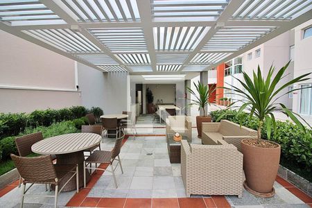 Apartamento à venda com 96m², 3 quartos e 2 vagas Apartamento à venda com 96m², 3 quartos e 2 vagasÁrea comum - Salão de festas