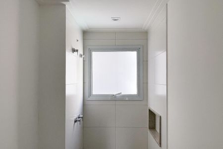 Apartamento à venda com 96m², 3 quartos e 2 vagas Apartamento à venda com 96m², 3 quartos e 2 vagasBanheiro Social