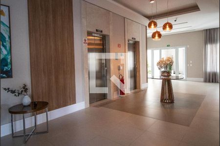 Apartamento à venda com 96m², 3 quartos e 2 vagas Apartamento à venda com 96m², 3 quartos e 2 vagasÁrea comum - Hall