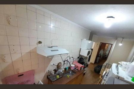 Casa à venda com 4 quartos, 180m² em Vila Firmiano Pinto, São Paulo