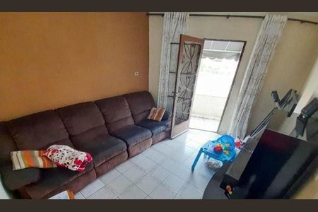 Casa à venda com 4 quartos, 180m² em Vila Firmiano Pinto, São Paulo