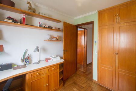 Apartamento à venda com 131m², 3 quartos e 2 vagas Apartamento à venda com 131m², 3 quartos e 2 vagasQuarto 2