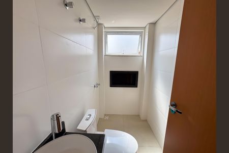 Apartamento à venda com 140m², 2 quartos e 2 vagas Apartamento à venda com 140m², 2 quartos e 2 vagasBanheiro