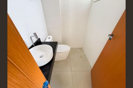 Apartamento à venda com 140m², 2 quartos e 2 vagas Apartamento à venda com 140m², 2 quartos e 2 vagasLavabo