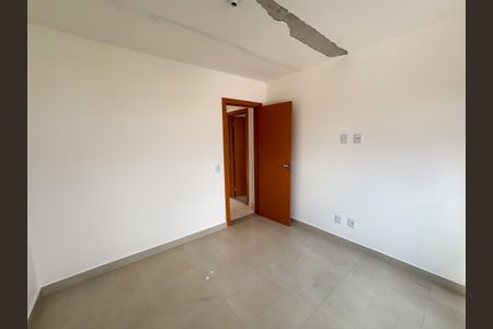 Apartamento à venda com 140m², 2 quartos e 2 vagas Apartamento à venda com 140m², 2 quartos e 2 vagasQuarto