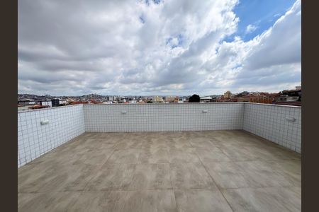 Apartamento à venda com 140m², 2 quartos e 2 vagas Apartamento à venda com 140m², 2 quartos e 2 vagasCobertura