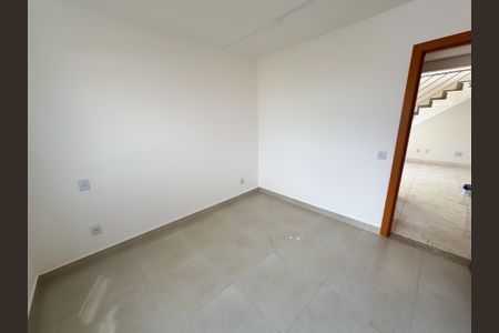 Apartamento à venda com 140m², 2 quartos e 2 vagas Apartamento à venda com 140m², 2 quartos e 2 vagasQuarto