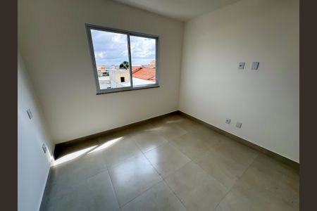 Apartamento à venda com 140m², 2 quartos e 2 vagas Apartamento à venda com 140m², 2 quartos e 2 vagasSuíte