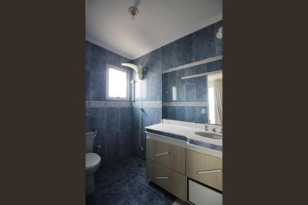 Apartamento à venda com 196m², 4 quartos e 3 vagasBanheiro da Suíte 2