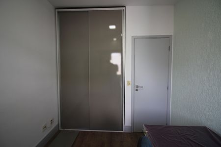 Apartamento à venda com 196m², 4 quartos e 3 vagasQuarto 2