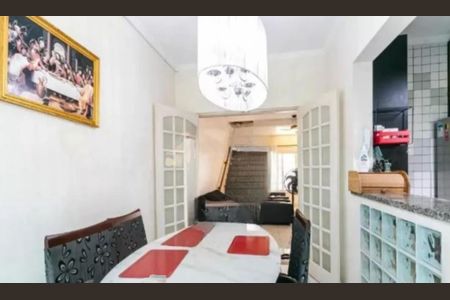 Casa à venda com 200m², 3 quartos e 4 vagas