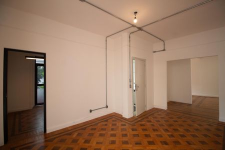 Apartamento à venda com 131m², 2 quartos e 1 vaga Apartamento à venda com 131m², 2 quartos e 1 vagaHall de entrada