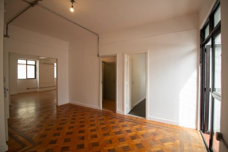 Apartamento à venda com 131m², 2 quartos e 1 vaga Apartamento à venda com 131m², 2 quartos e 1 vagaHall de entrada