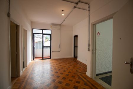 Apartamento à venda com 131m², 2 quartos e 1 vaga Apartamento à venda com 131m², 2 quartos e 1 vagaHall de entrada