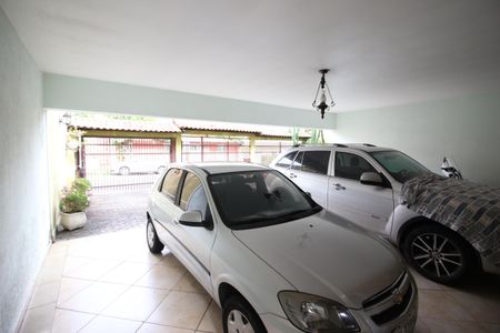 Casa à venda com 226m², 4 quartos e 6 vagasGaragem