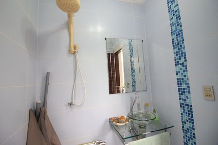 Casa à venda com 226m², 4 quartos e 6 vagasBanheiro da Piscina