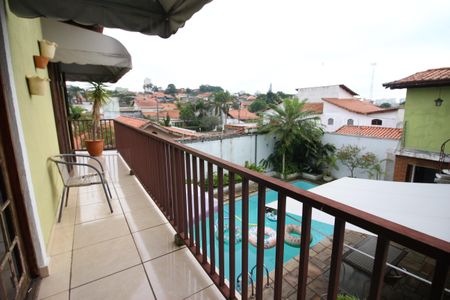 Casa à venda com 226m², 4 quartos e 6 vagasSala 2