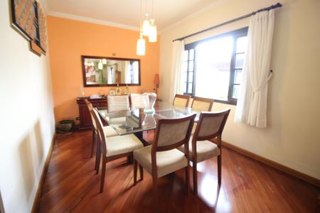 Casa à venda com 226m², 4 quartos e 6 vagasSala de Jantar