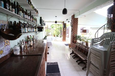 Casa à venda com 226m², 4 quartos e 6 vagasChurrasqueira