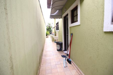 Casa à venda com 226m², 4 quartos e 6 vagasCorredor