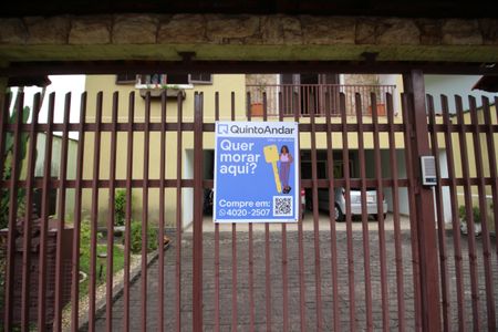 Casa à venda com 226m², 4 quartos e 6 vagasPlaca