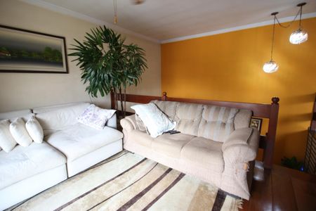 Casa à venda com 226m², 4 quartos e 6 vagasSala 2