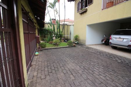 Casa à venda com 226m², 4 quartos e 6 vagasGaragem