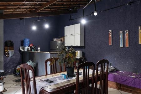 Casa à venda com 280m², 3 quartos e 2 vagas Casa à venda com 280m², 3 quartos e 2 vagasÁrea comum