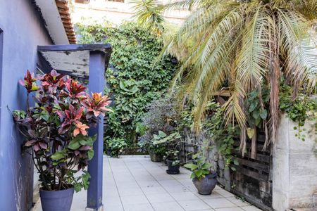 Casa à venda com 280m², 3 quartos e 2 vagas Casa à venda com 280m², 3 quartos e 2 vagasÁrea comum