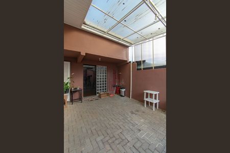 Casa à venda com 200m², 4 quartos e 3 vagas Casa à venda com 200m², 4 quartos e 3 vagasÁrea Externa