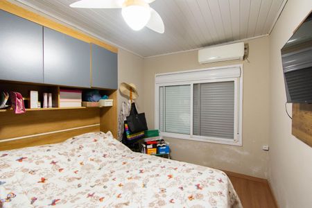 Casa à venda com 200m², 4 quartos e 3 vagas Casa à venda com 200m², 4 quartos e 3 vagasQuarto 4