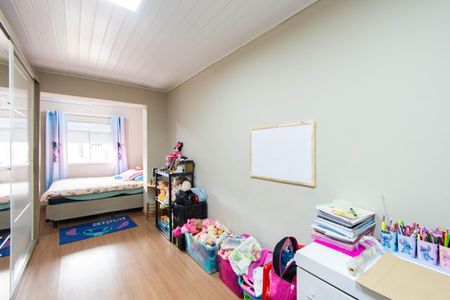 Casa à venda com 200m², 4 quartos e 3 vagas Casa à venda com 200m², 4 quartos e 3 vagasQuarto 2