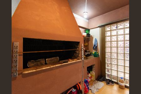 Casa à venda com 200m², 4 quartos e 3 vagas Casa à venda com 200m², 4 quartos e 3 vagasÁrea de Serviço