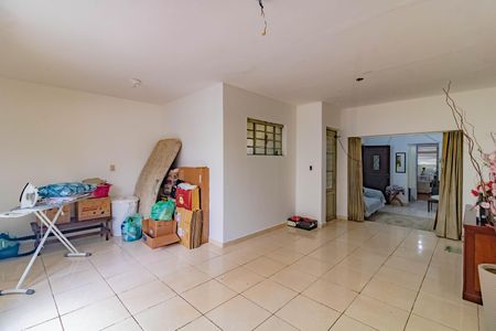 Casa à venda com 180m², 3 quartos e 1 vaga Casa à venda com 180m², 3 quartos e 1 vagaSala