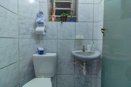 Casa à venda com 180m², 3 quartos e 1 vaga Casa à venda com 180m², 3 quartos e 1 vagaLavabo