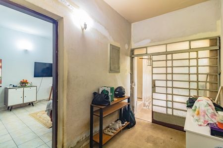 Casa à venda com 180m², 3 quartos e 1 vaga Casa à venda com 180m², 3 quartos e 1 vagaQuaro de Serviço