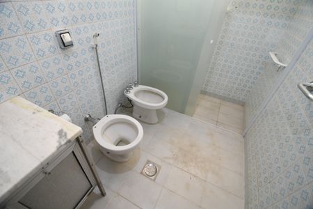 Casa à venda com 230m², 3 quartos e 2 vagasBanheiro Social