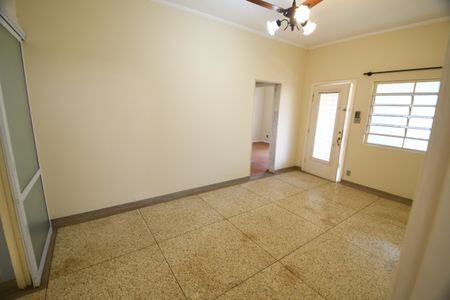 Casa à venda com 230m², 3 quartos e 2 vagasSala de Jantar