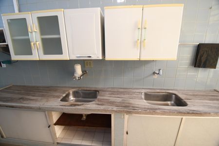 Casa à venda com 230m², 3 quartos e 2 vagasCozinha 