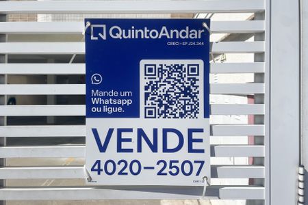 Apartamento à venda com 168m², 3 quartos e 3 vagas Apartamento à venda com 168m², 3 quartos e 3 vagasPlaca